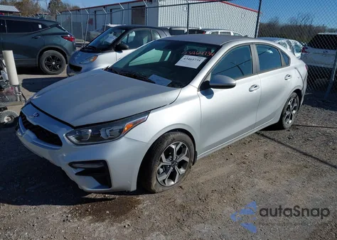 2021 Kia Forte Lxs z USA, uszkodzony, nr VIN 3KPF24AD7ME350865